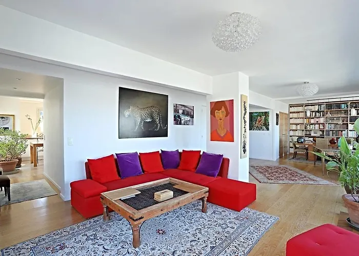My House With Private Terrace In Paris