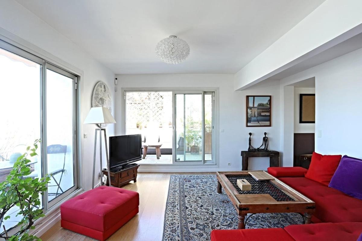My House With Private Terrace In Paris